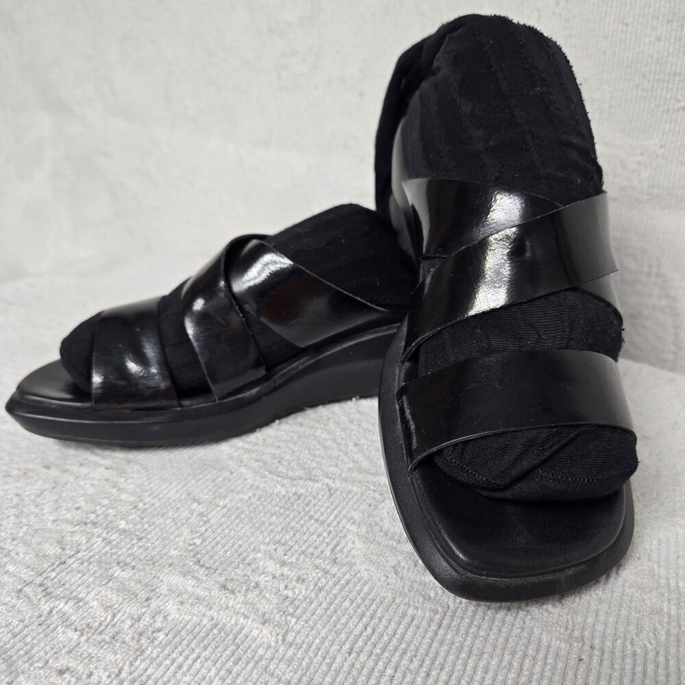 Clarks Black Leather Strappy Sandals 5 Minimalist Classic Old Money Formal Date